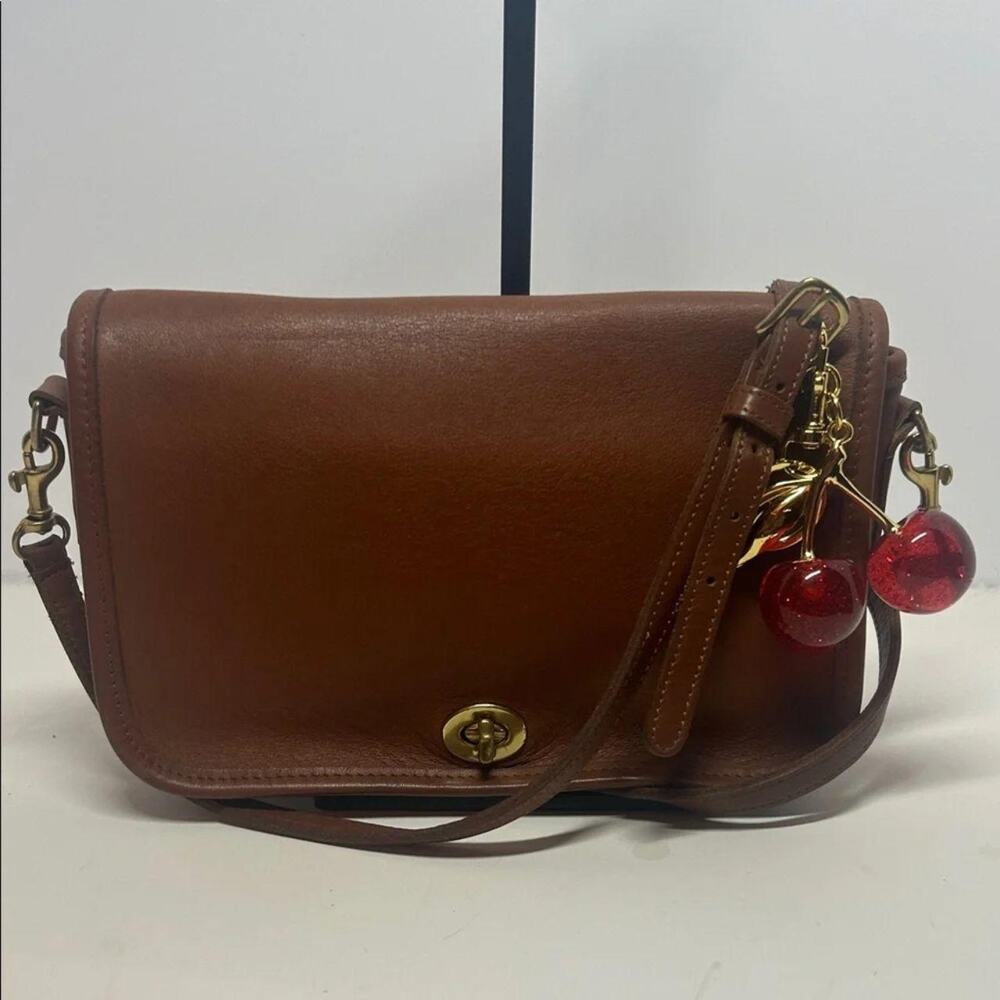 Vintage coach tan leather crossbody
